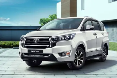 innova crysta taxi in gujarat